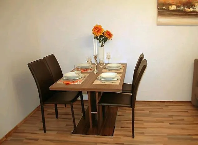 Traditional Apartments Viena